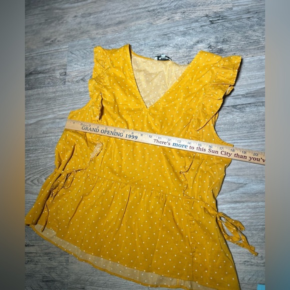 MADEWELL Side-Tie Ruffle Peplum Top in Polka Dot - Picture 6 of 8